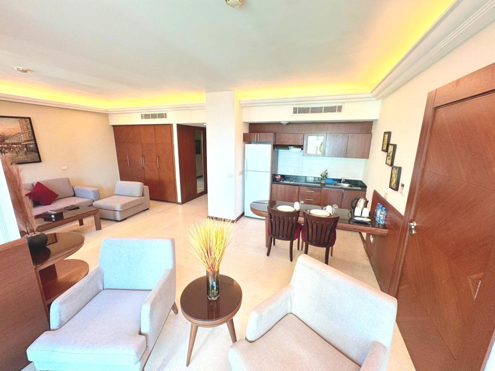 King Suites Hotel Бейрут Экстерьер фото