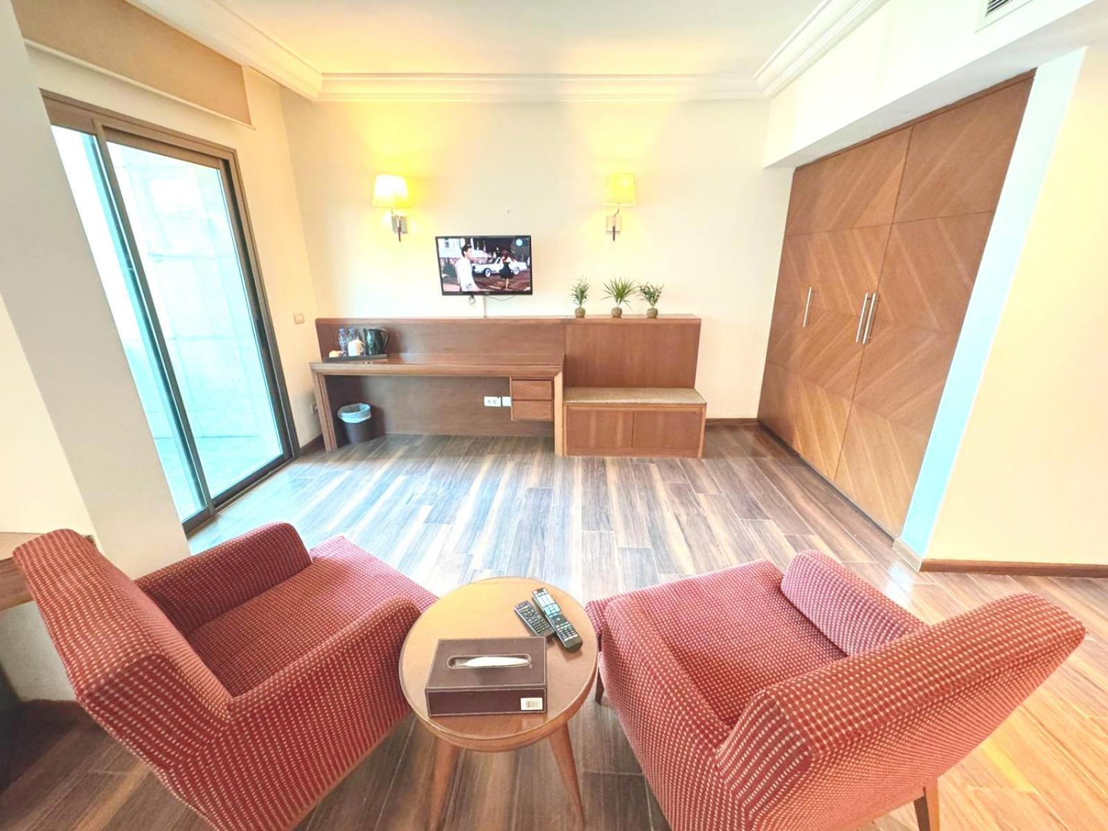 King Suites Hotel Бейрут Экстерьер фото