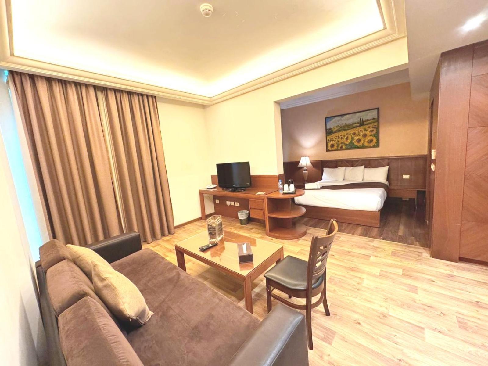 King Suites Hotel Бейрут Экстерьер фото